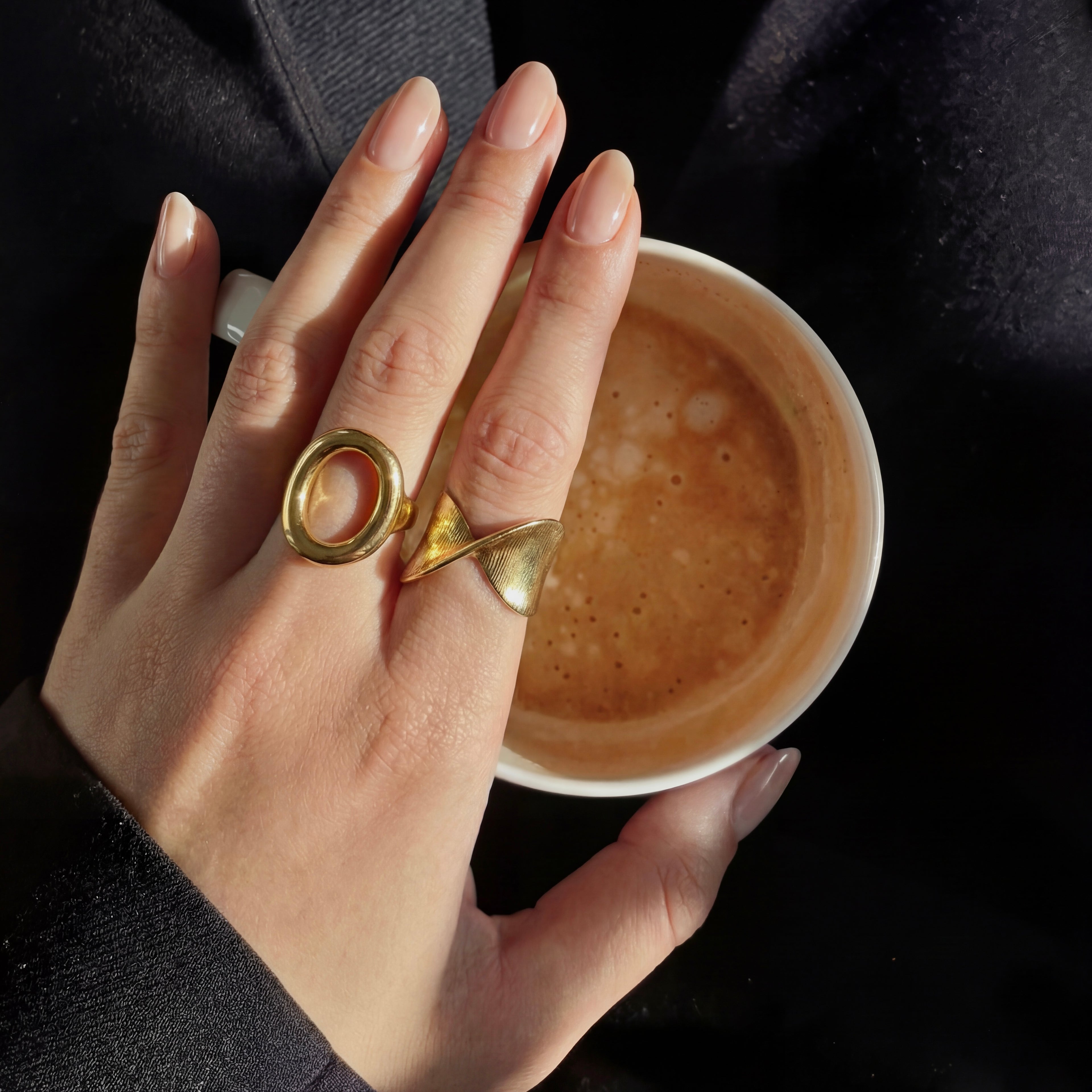 YANA RING - 18K GOLD